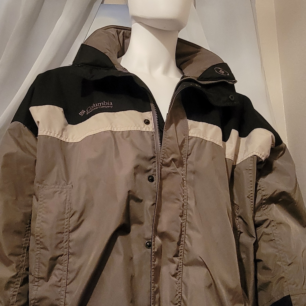 Columbia Black and Tan Sportswear Jacket